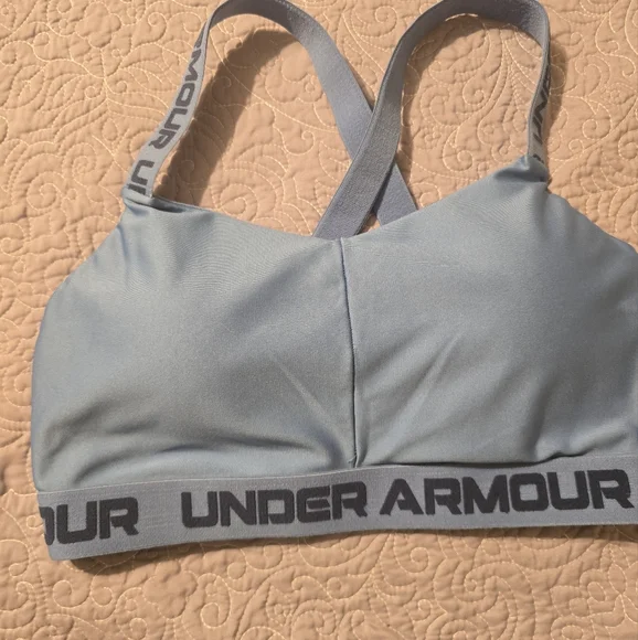Under Armour Sports Bras - Picture 6 of 9